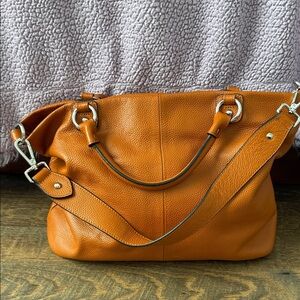 Structured Pebble Leather Handbag - Silver Hardware - Neutral Tan